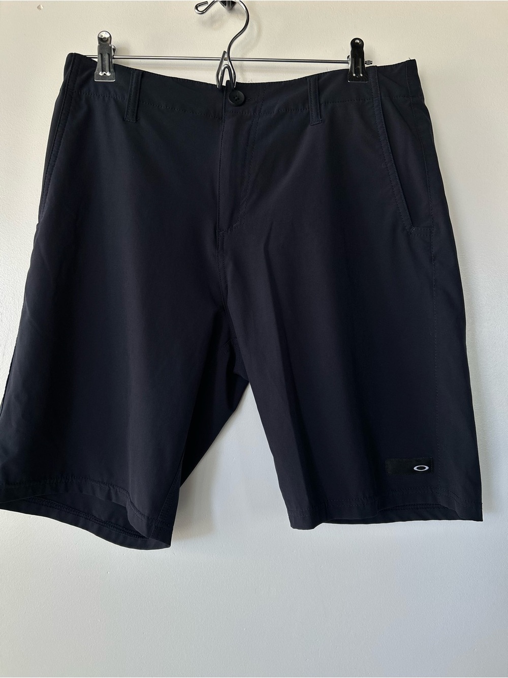 Oakley Mens 32 Black Golf Casual Shorts